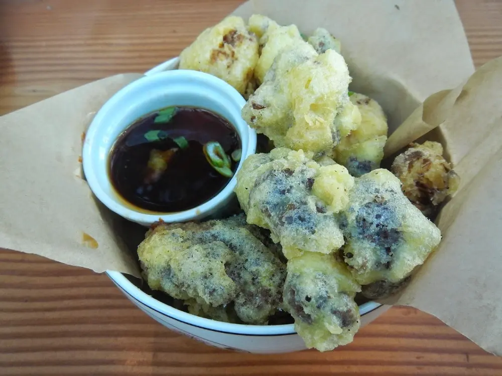 Beignets tempura de chou-fleur avec sauce soja - recette japonaise